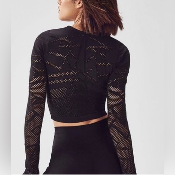 Demi Lovato Fabletics Collab Crop Top - Picture 3 of 10